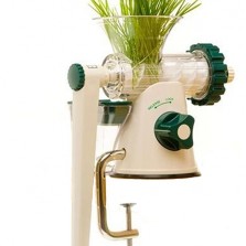 Шнековая соковыжималка