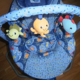 Продаю укачивающий центр Бемби