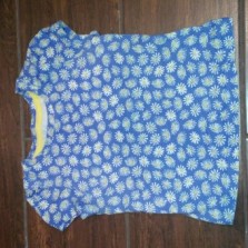 Продам футболку на девочку