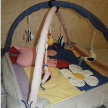 Продаю коврик-манеж