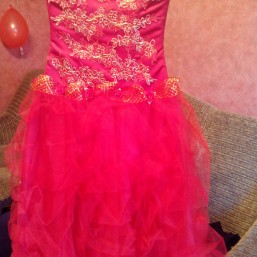 Платье нарядное крсное