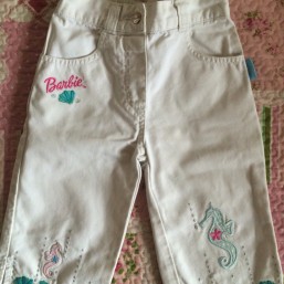 Белые джинсовые капри фирмы Marks and Spencer 