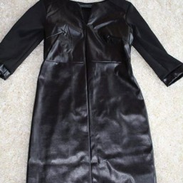 Платье из кожзама ,размер 44
