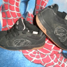 Heelys Оригинал 38 р.( кроссовки с роликами )