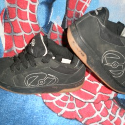 Heelys Оригинал 38 р.( кроссовки с роликами )