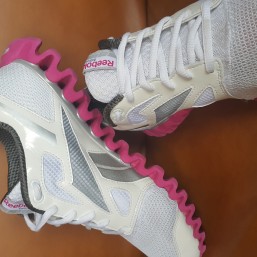 Кроссовки 38.5