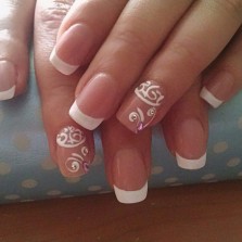 Наращивание ресничек, ногтей, педикюр, гель-лак.