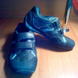 Продаю кросовки