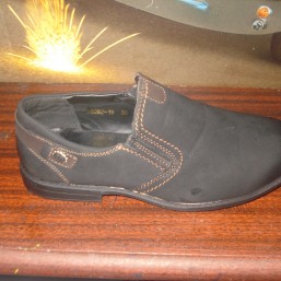 продаю туфли новые