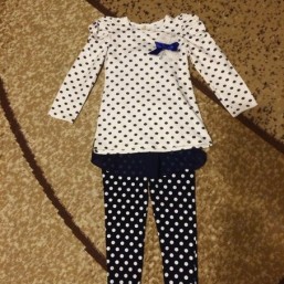 Комплект на  девочку