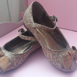 Туфельки для девочки