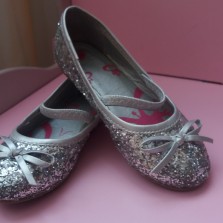 Туфельки для девочки