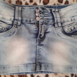 Продам джинсовую юбку,в хорошем состоянии