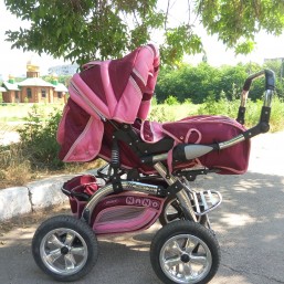 продам коляску Адамекс Нано