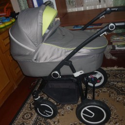 Универсальная коляска Geoby C 3011