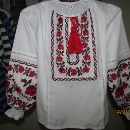 Вышиванка на девочку