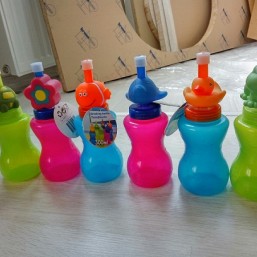 Детская бутылочка с поильником