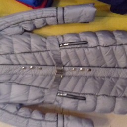 Женский зимний пуховик фирмы Snow Beaty 38 размера 