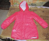 Пальто осенне весеннее красное. 2 пиджака в школу. Сарафан на 1-2 класс. Платье белое нарядное. 