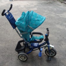 Велосипед трёхколёсный