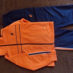 Спортивный костюм