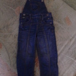 Джинсовый комбинезон на 1.5-2 года