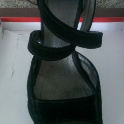 Босоножки замшевые