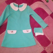 продам платье на девочку