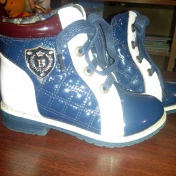 лаковые ботинки на девочку 27рр