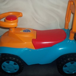 машинка толокар