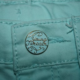 Ментоловые джинсы H&M. Очень стильные! В идеальном состоянии!