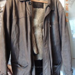 Качественная кожанка на цигейке фирмы Hugo Boss