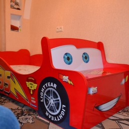 Кровать машина 