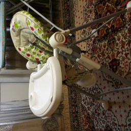 Продам стульчик для кормления 