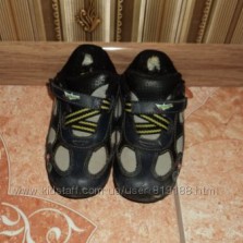 Продам кроссовки Disney 17см. стелька