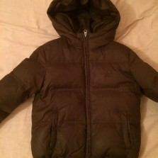  Пуховик BENETTON на 7-8лет