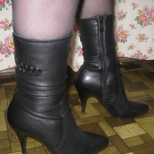 Демисезонные полусапожки 35