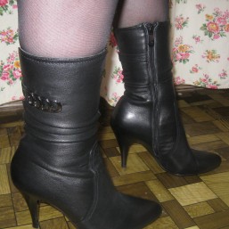 Демисезонные полусапожки 35