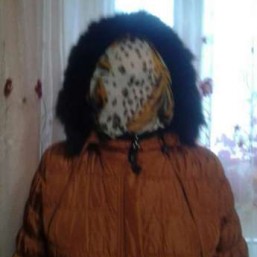 Пальто с натуральным мехом в хорошем состоянии 54 размер