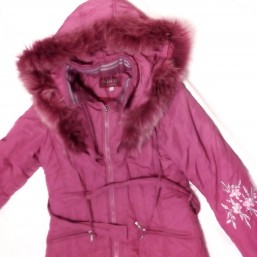зимняя куртка для девочки 146р