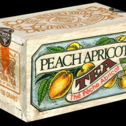 АКЦИЯ! Чай черный цейлонский Персик-абрикос в деревянной коробке 100 г