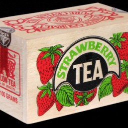 АКЦИЯ! Чай черный цейлонский Клубника Млесна в деревянной коробке