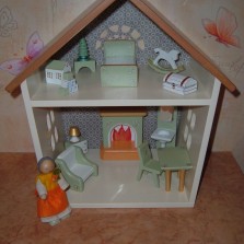 Кукольный домик. Обмен или продажа.