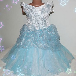 Прокат Очень нарядное и красивое новогоднее платье (корсет) 3-7 лет