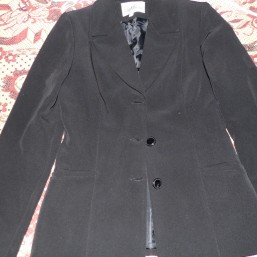 Отдам пакет вещей для подростка школьного возраста.