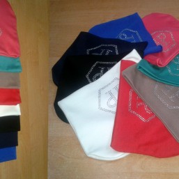 Шапка трикотажная