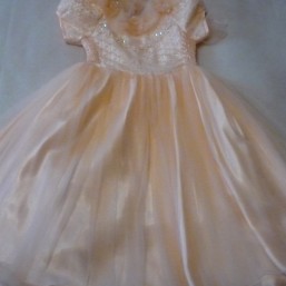 Платья нарядные