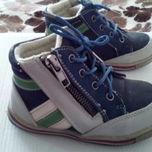 Деми ботиночки 2 пары 13 и 15 см. по стельке