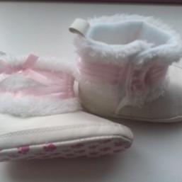 Продам пинетки