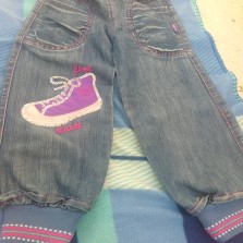 Джинсы для девочки.